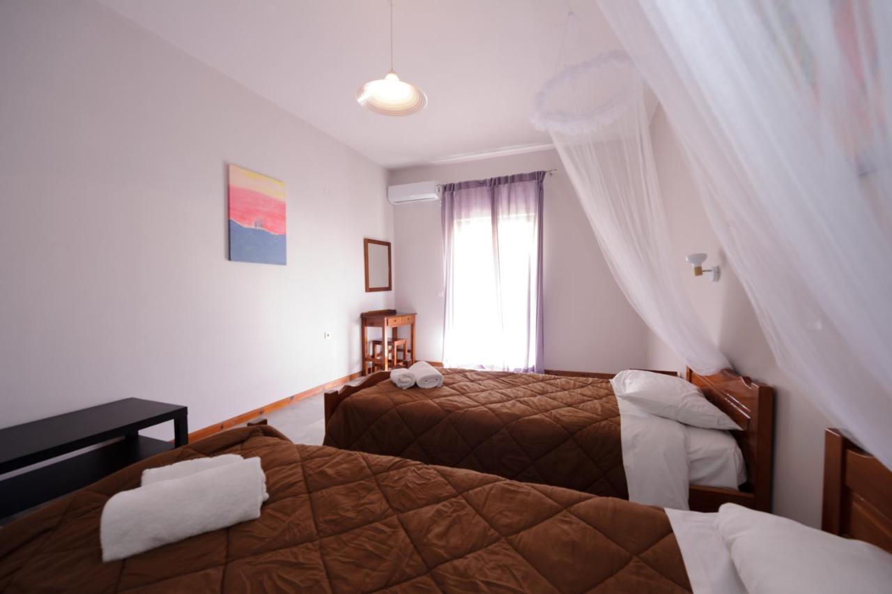 Отель Elias & Vasili House Агиос-Георгиос-Пагон Экстерьер фото